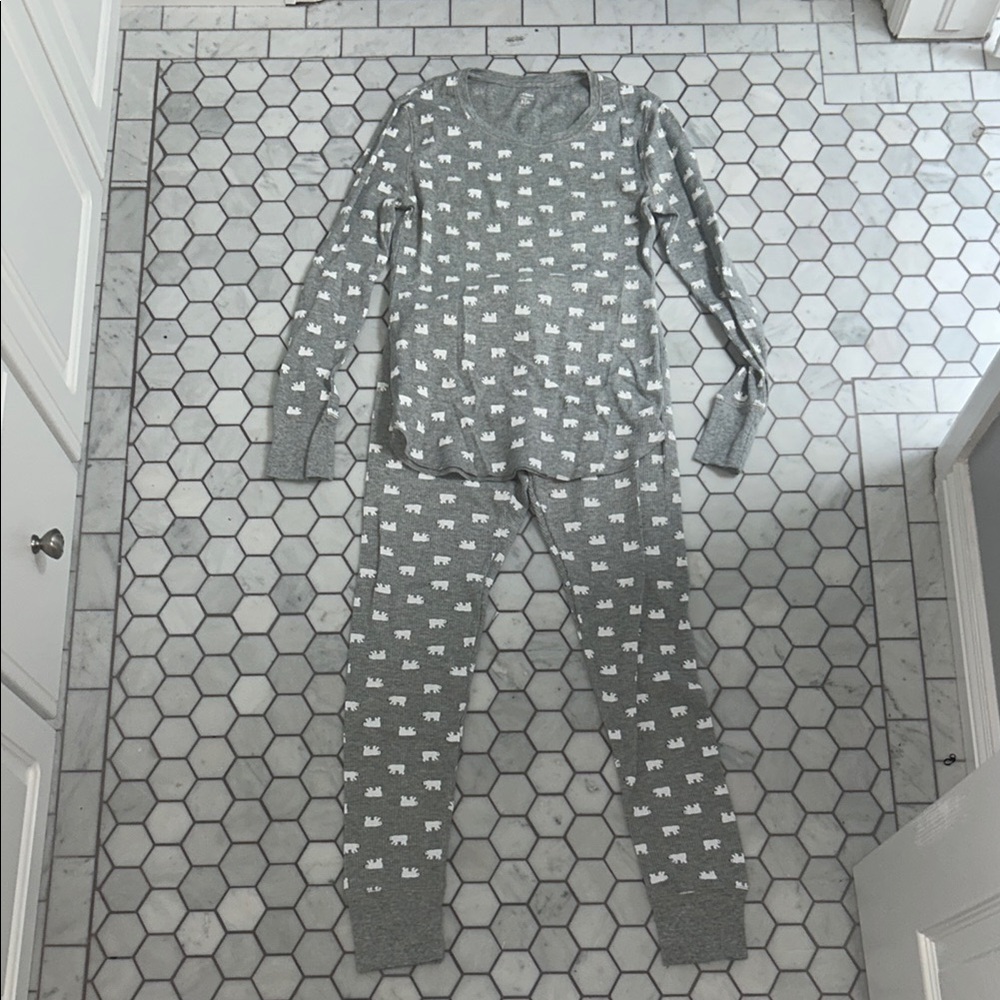 Old Navy Gray and White Pajama Set with Geometric Pattern